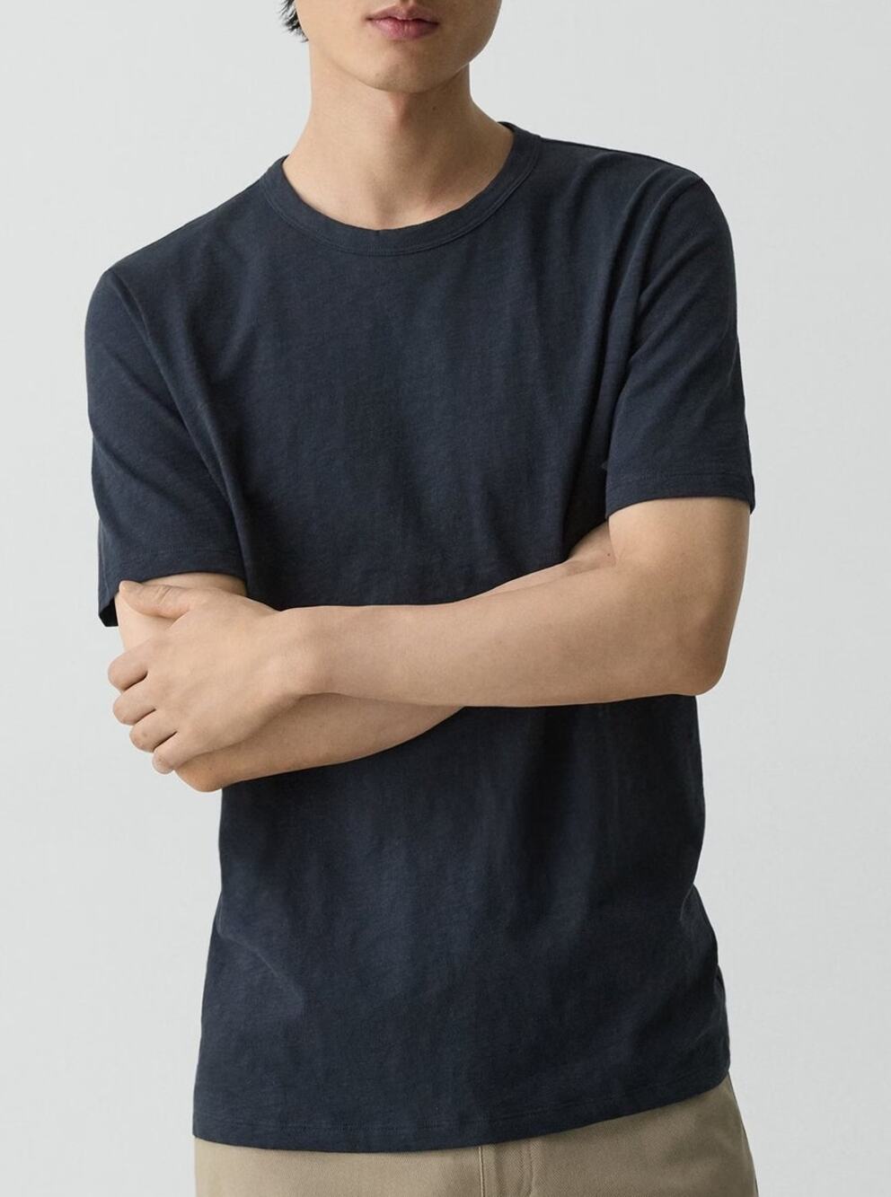 Theory Mens Essential Cosmos Slub Cotton Tee Medium Navy Blue Minimal Casual